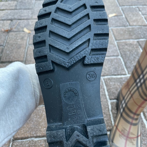 Burberry Haymarket Rain Boots Classic Check Round Toe Size 38 (US 5) - Picture 5 of 6